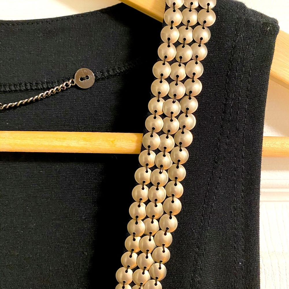 Vest with beads